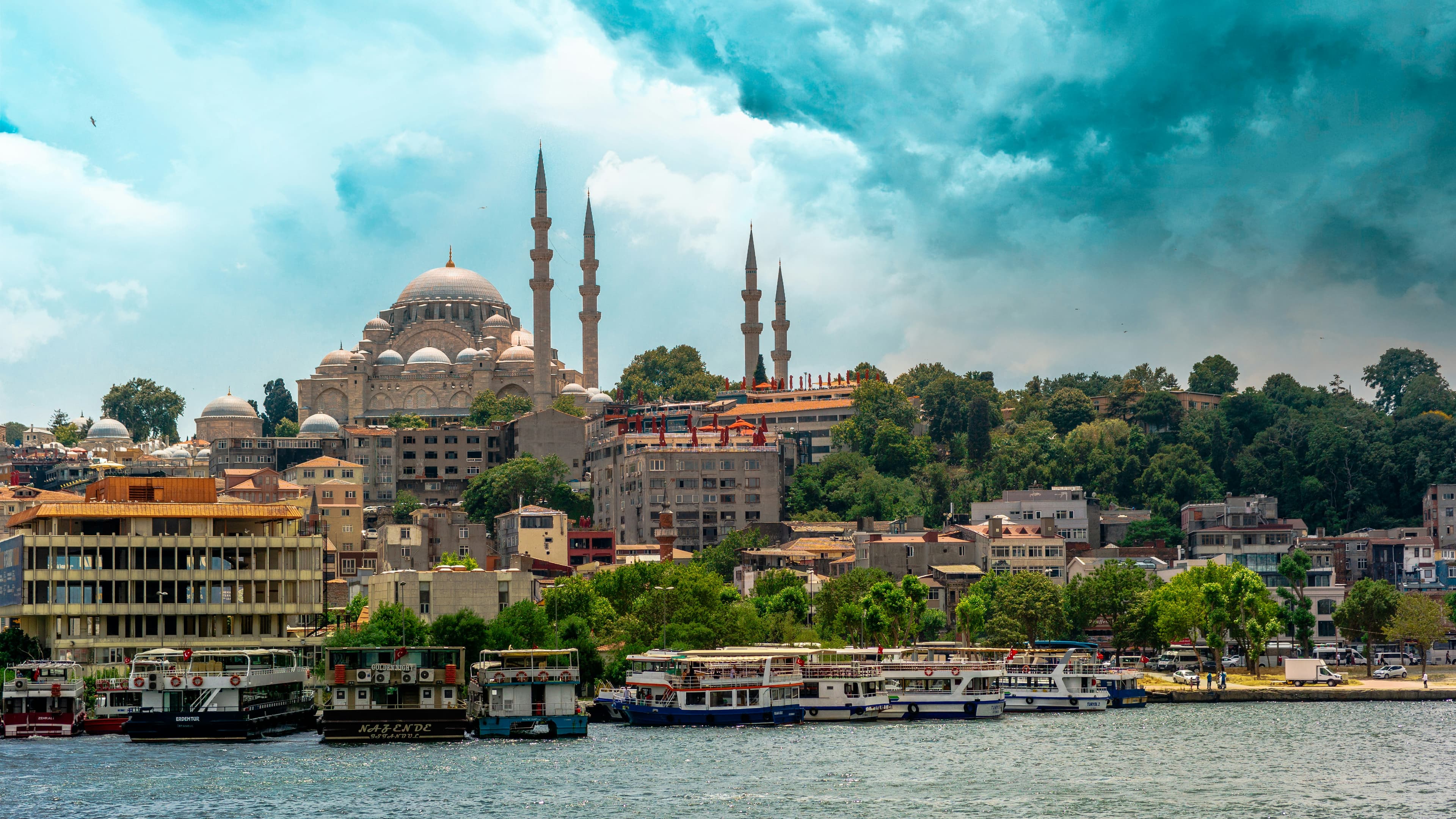 hero · galata bridge, first light, fishermen — photo 1